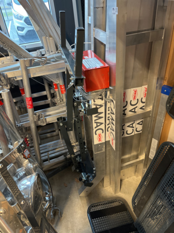 1303399-6 Panel lift - Camac Escalera Driver 100