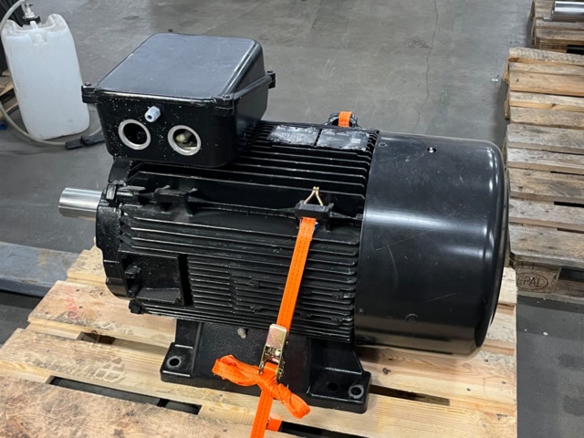 1310097-4 Elmotor - NIDEC permanent magnet motor 90kW, LSHRM280MD