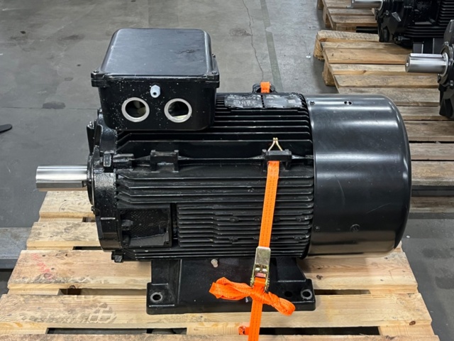1310097-5 Elmotor - NIDEC permanent magnet motor 90kW, LSHRM280MD