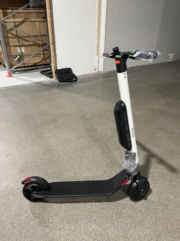 1310394-4 Segway ES4 Professional