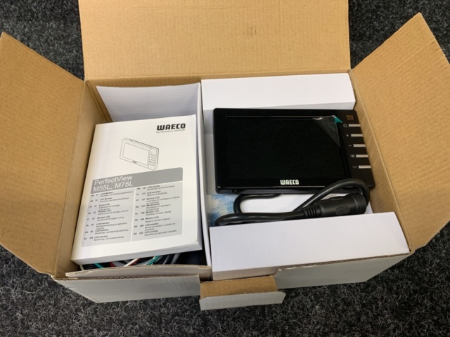 1310969-2 Reversing camera LCD monitor 5" Waeco PerfectView M55L