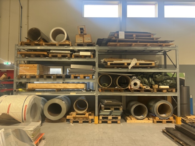 1278136-7 Lager med plåt, plåtband, aluminium, kärnmaterial m.m