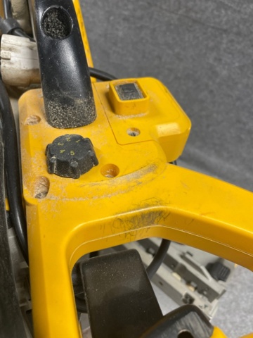 1284613-4 Mitre saw DeWalt DWS 780-QS