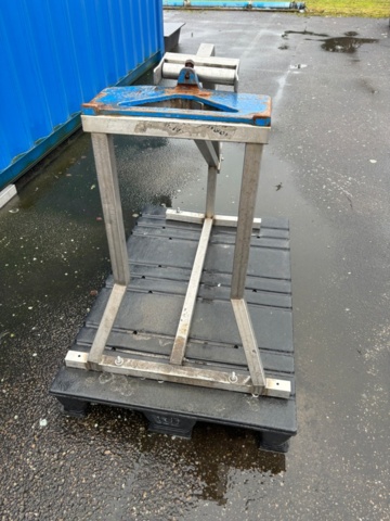 1137690-11 Pipe cutter Georg Fischer with stand