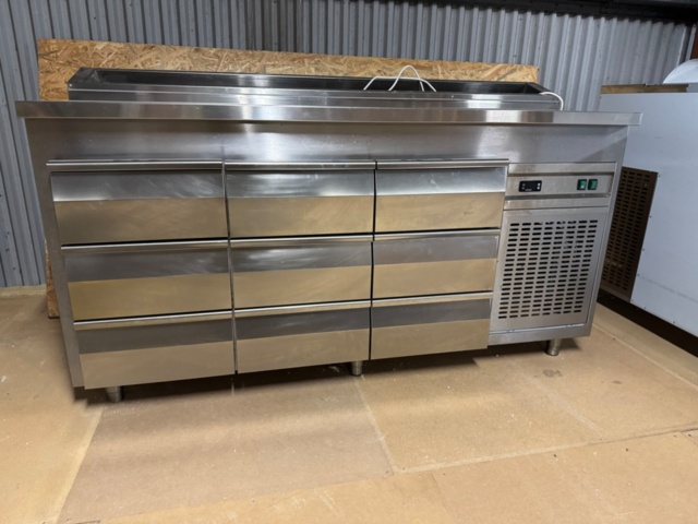 1199134-3 Refrigerated counter with cooling trough