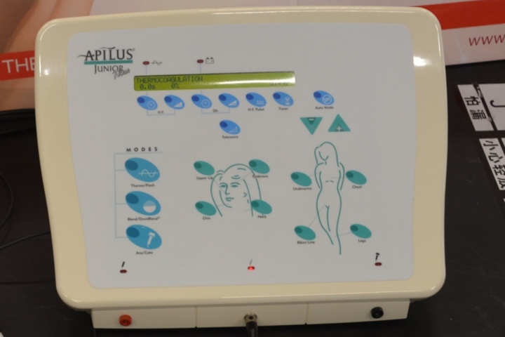 1312235-2 APILUS JUNIOR 3G, electrolysis machine