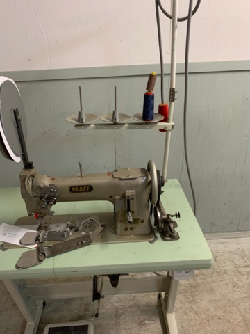 1261925-2 Sewing machine PFAFF 142-85 C