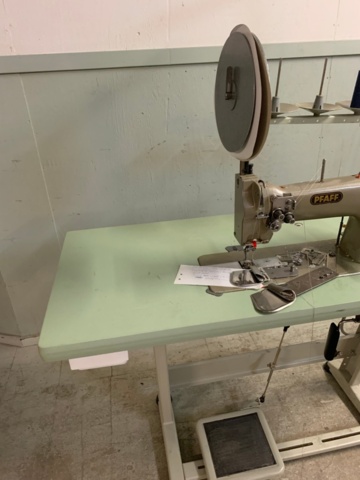 1261925-3 Sewing machine PFAFF 142-85 C