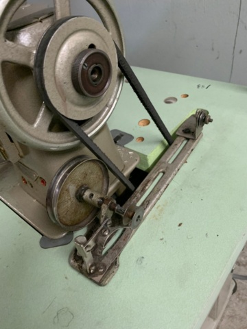 1261925-9 Sewing machine PFAFF 142-85 C