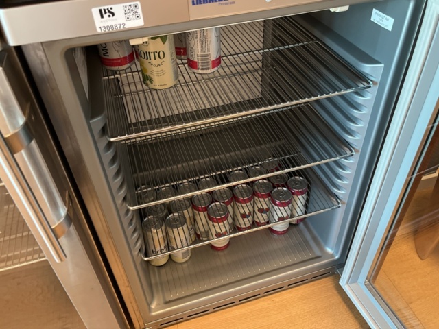 1308872-4 Undercounter refrigerator Liebherr FKUv 1662