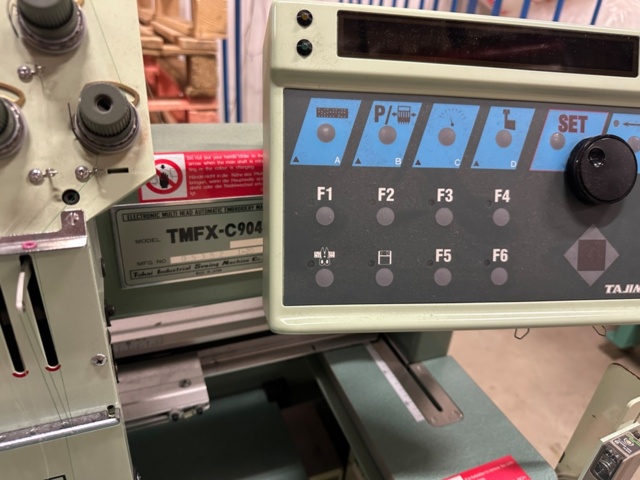 1284836-7 Embroidery machine Tajima TMFX-C904-S -1995