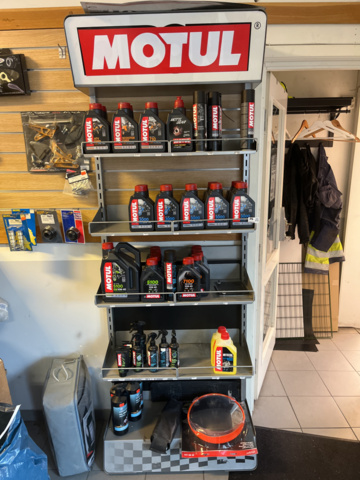 1286460-2 Display stand with oils and maintenance products - Motul