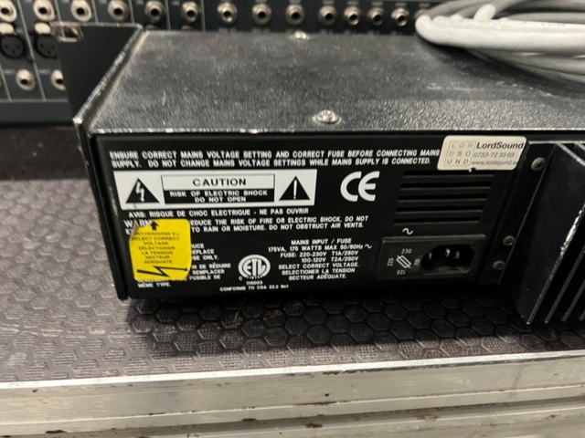 1278279-19 Soundcraft Series TWO 32-Channel inc. Case 1pc