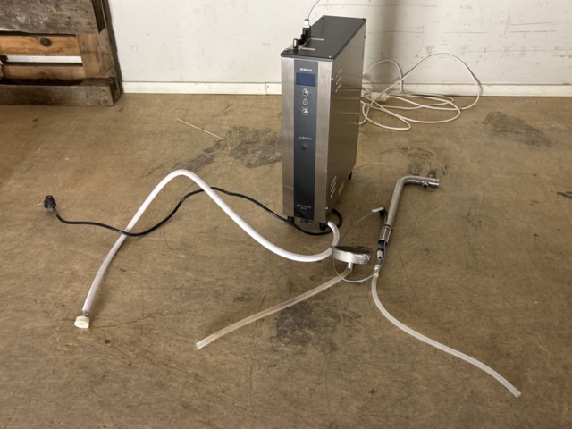 1249405-15 Espresso machine with steam wand and hot water unit - La Marzocco Modbar with Marco Ecosmart UC4