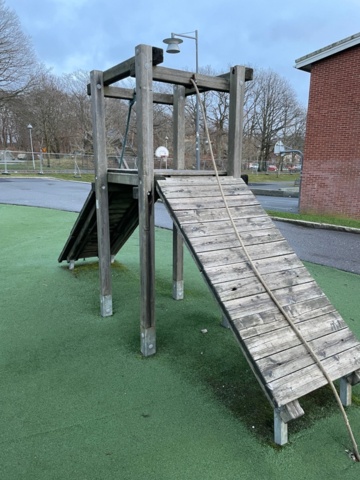 1305620-2 Playset rope climbing Slottsbro