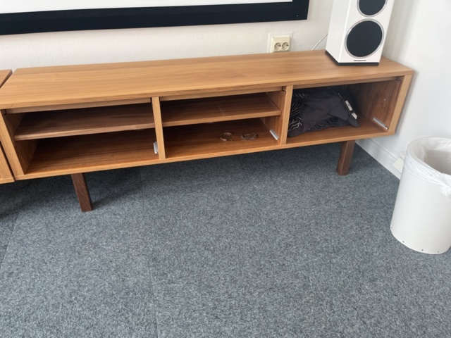 1274422-1 TV-bänkar 2st - Ikea Stockholm