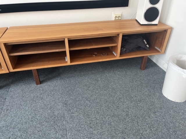 1274422-2 TV-bänkar 2st - Ikea Stockholm