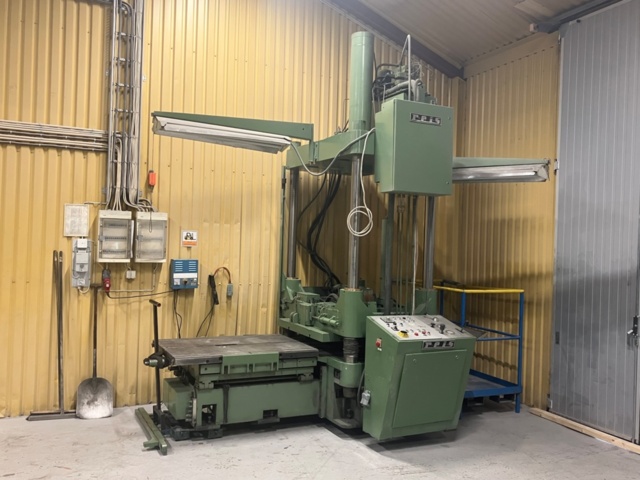 1290901-1 Press REIS 125-40 TUS