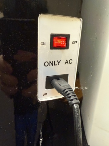 1176239-2 Soft drink cooler with space for 10 33 cl cans