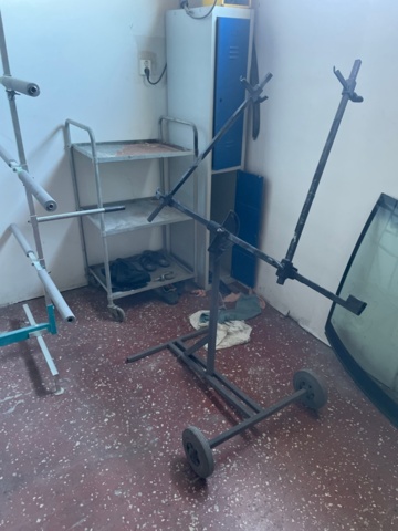 1321947-5 Lackställ, slipbord, fläkt, plåtskåp, rullvagn med mera