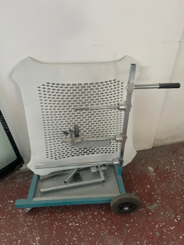 1321947-6 Lackställ, slipbord, fläkt, plåtskåp, rullvagn med mera