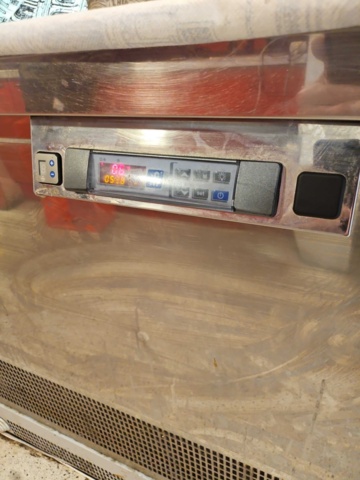 1322334-3 Commercial refrigerated display IFI Cubika pas 160