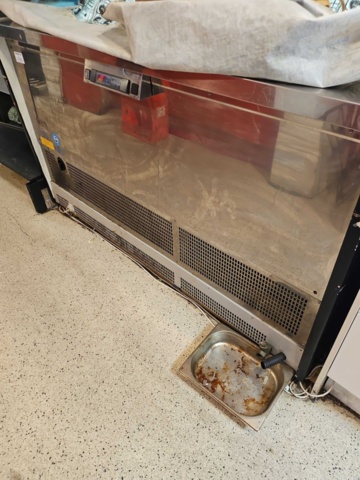 1322334-7 Commercial refrigerated display IFI Cubika pas 160