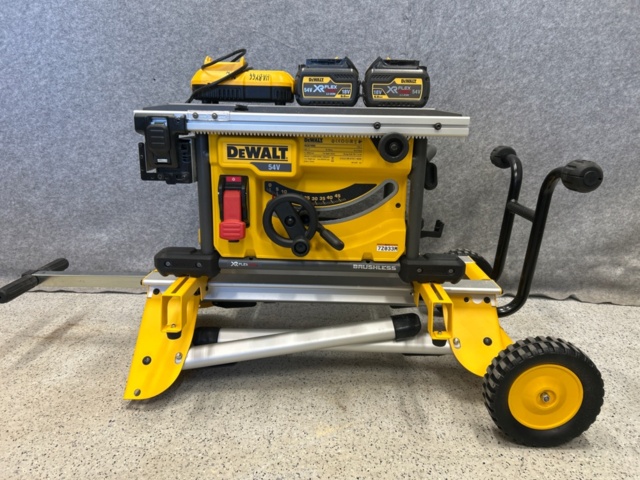 1323029-1 Table saw with stand battery powered - Dewalt DCS7485 / DE7401