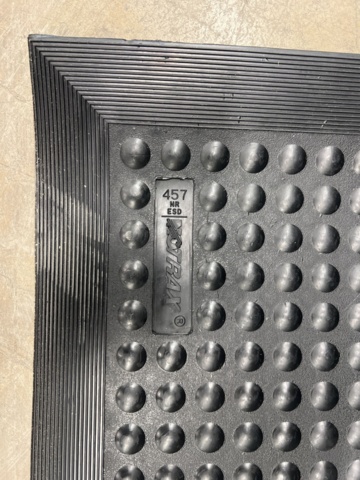 1322915-4 3 antistatic mats SOLO 900x600 mm