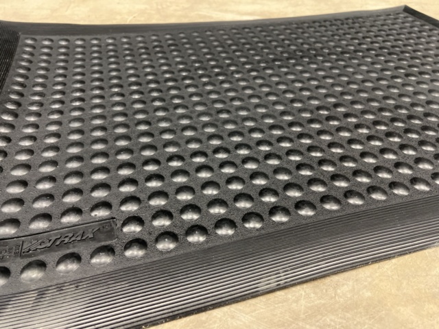 1322915-5 3 antistatic mats SOLO 900x600 mm