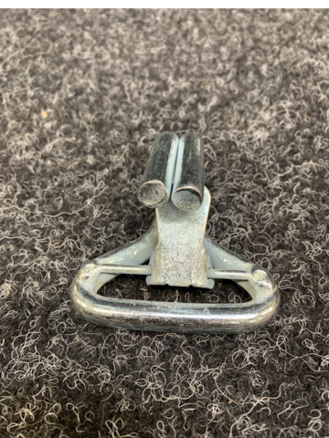 1323576-2 Approximately 60 double hooks 45mm with latch