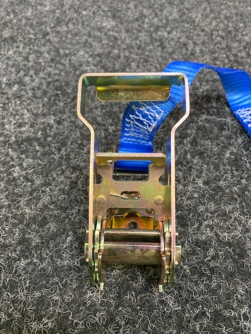 1323639-3 Approximately 40 load clamps 25mm