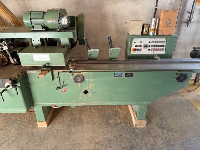 1176291-3 Straightedge U17N