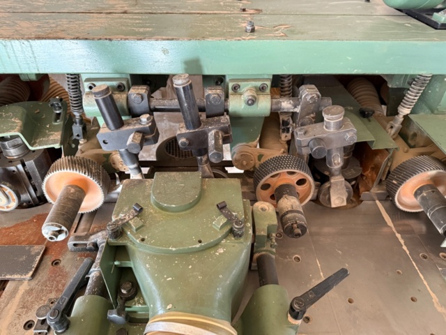 1176291-6 Straightedge U17N