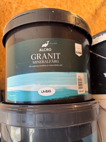 1316309-1 Lager med överbliven färg från måleriföretag