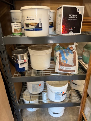 1316309-17 Lager med överbliven färg från måleriföretag