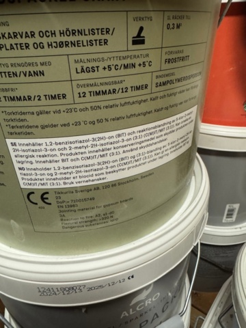 1316309-4 Lager med överbliven färg från måleriföretag