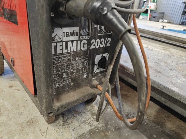 1130551-3 Mig welder with accessories - Telwin Telmig 203/2 Turbo
