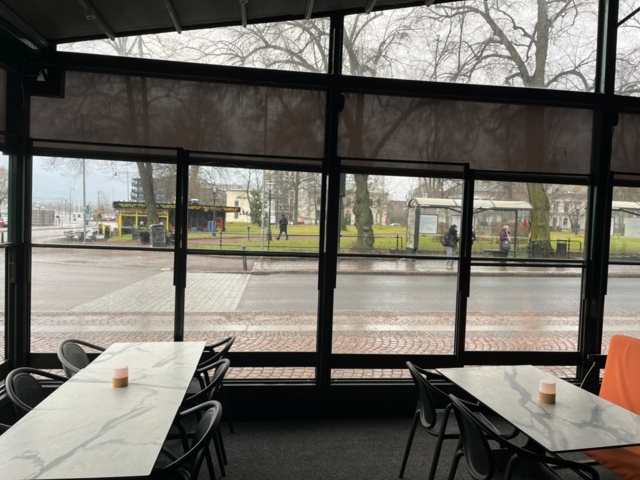 1304462-11 Uteservering - Glaspartier och markiser - Sun OFF / Svalson