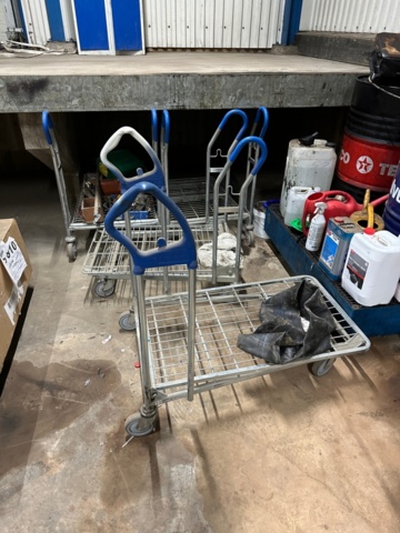 1197229-1 5 st transportvagnar och skåp