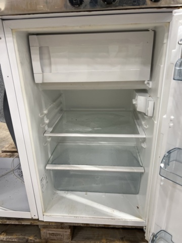 1324255-10 Trinette kitchen