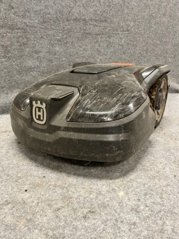 1323995-2 Robotic lawnmower with charging station - Husqvarna AutoMower 310 Mark II