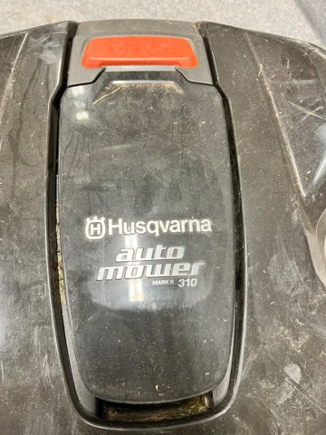 1323995-5 Robotic lawnmower with charging station - Husqvarna AutoMower 310 Mark II