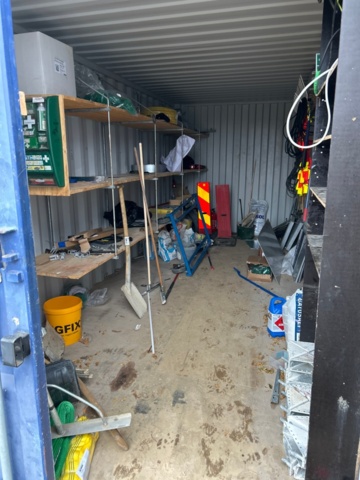 1225922-5 Container 20 fot med innehåll -2016