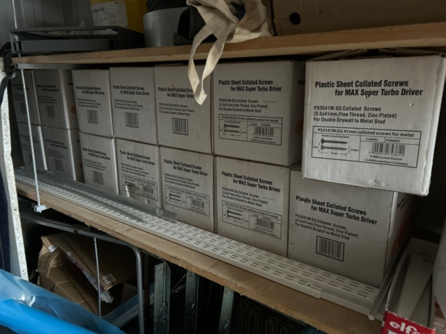 1225923-6 Container 20 fot med infästningsmaterial -2011