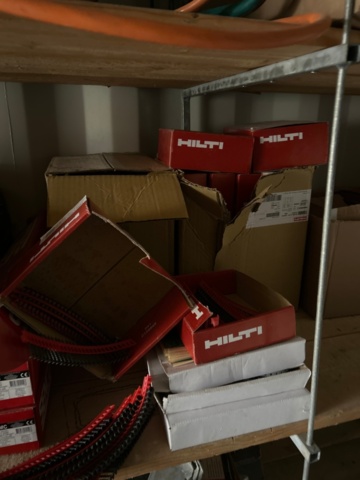 1225923-14 Container 20 fot med infästningsmaterial -2011