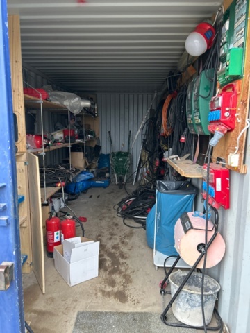 1225924-4 Container 20 fot med kablage och byggutrustning -2015