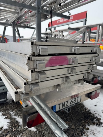1286484-4 Ställningstrailer med Altrad villapaket 3 - Tysse 1300kg -2023