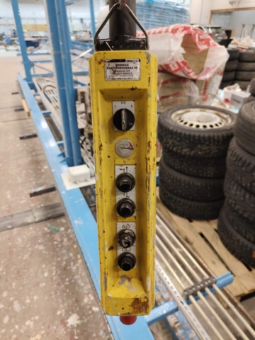 1289131-3 Dubbeltravers Stahl ST10 2x750 Kg