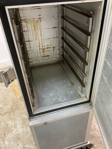 1198122-4 Warming cabinet on wheels Scanbox